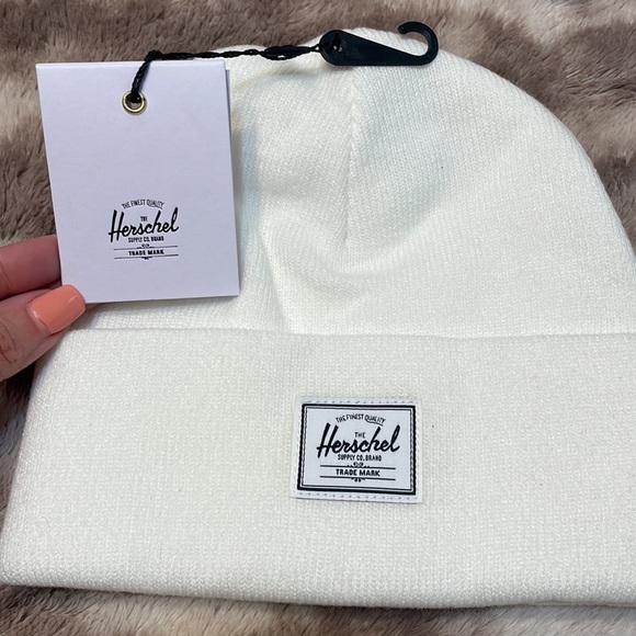 New With Tags Herschel White Beanie - Picture 5 of 9